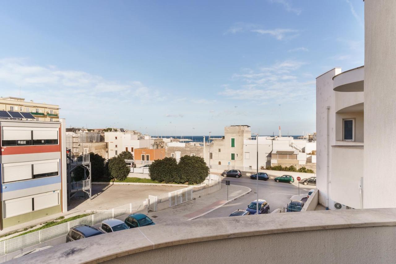 Aparthotel Le Marine Bisceglie Exterior photo